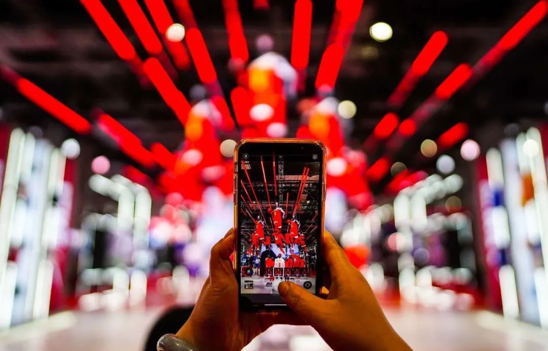 灼烁日报 | 唐遥：构建新生长名堂，，，，，，，，进博会大有可为