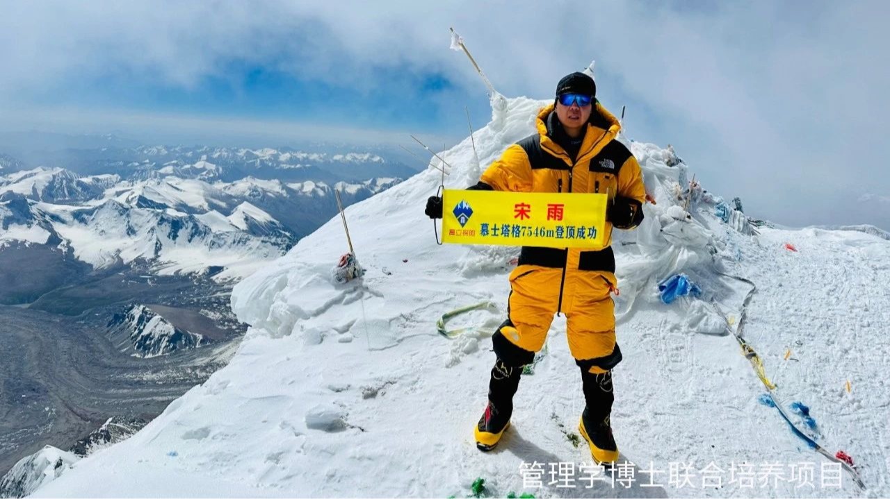 ����ף������ͬ��Ƕ��ֳɣ�