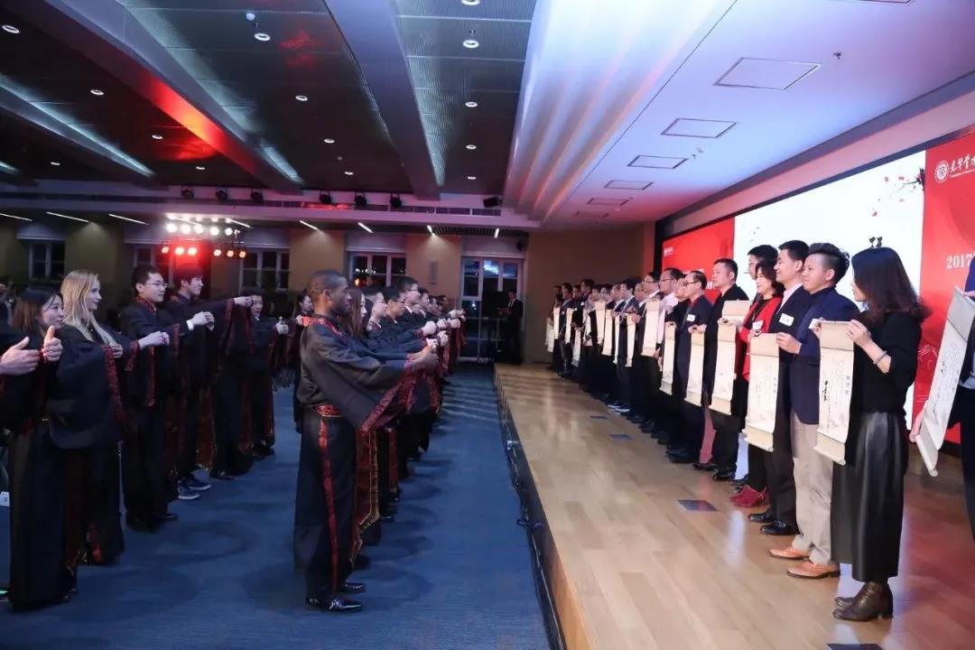 校友导师妄想 | 携手偕行，，，，，共谱华章！