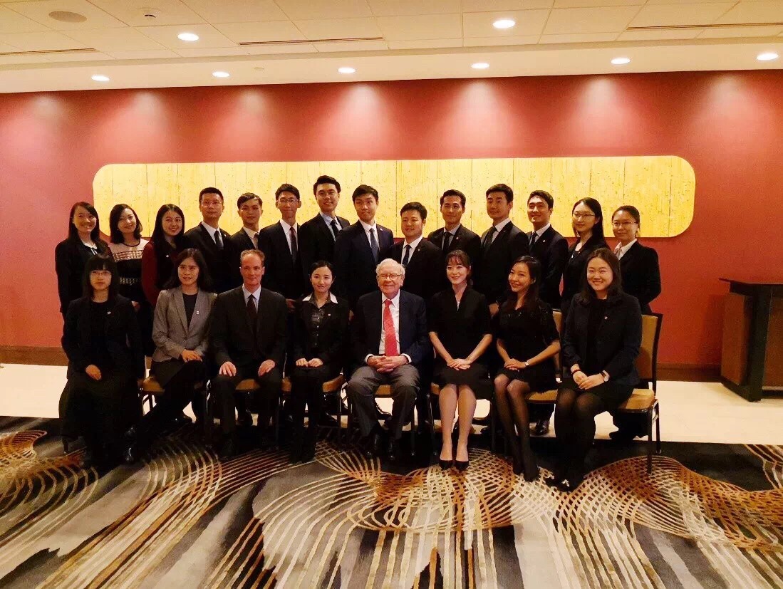 MPAcc学子“朝圣之旅”——“巴菲特午餐运动”回首